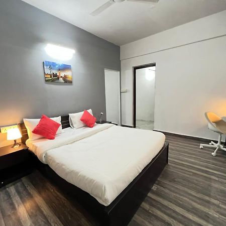 Bedchambers Serviced Apartments, Hyderabad Esterno foto