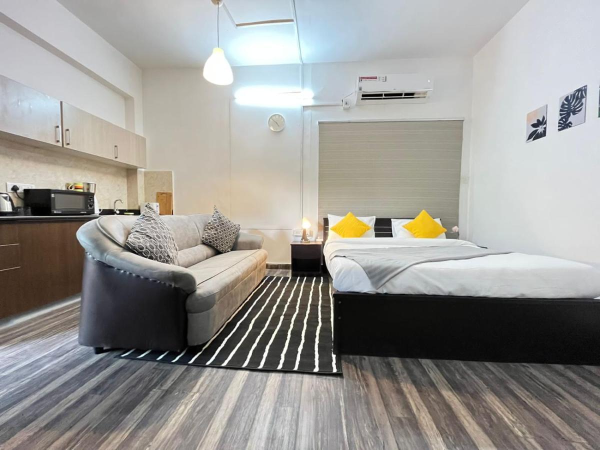 Bedchambers Serviced Apartments, Hyderabad Esterno foto