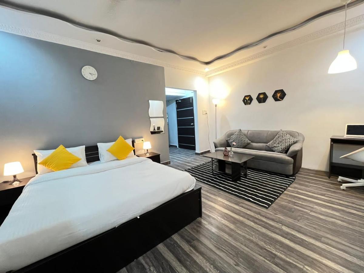 Bedchambers Serviced Apartments, Hyderabad Esterno foto