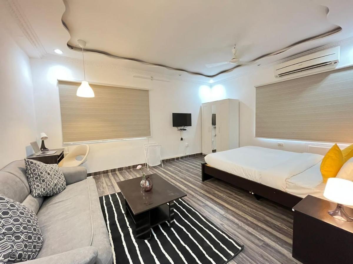 Bedchambers Serviced Apartments, Hyderabad Esterno foto