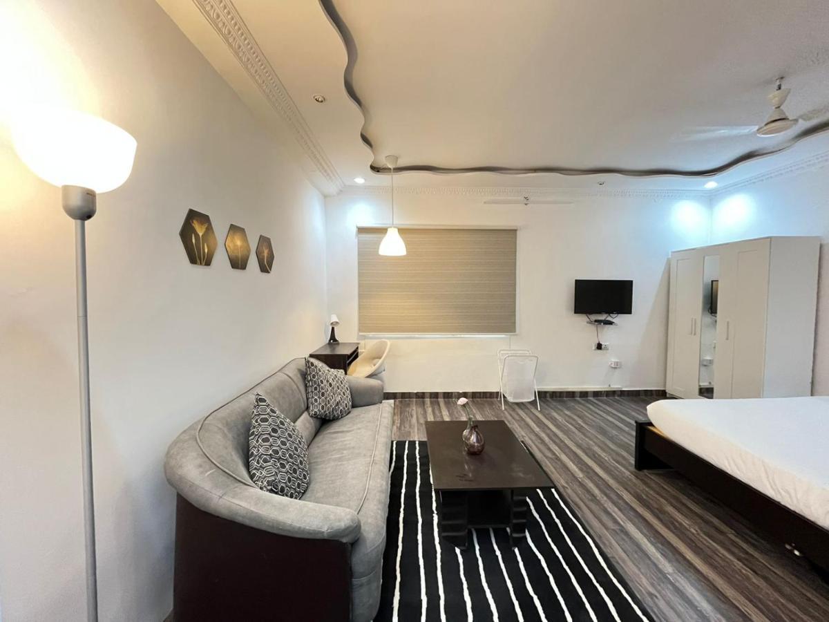 Bedchambers Serviced Apartments, Hyderabad Esterno foto